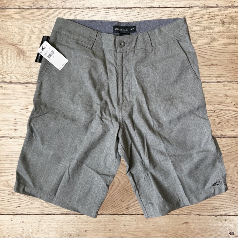 O'Neill Men's Light Grey Flat-Front Walkshorts